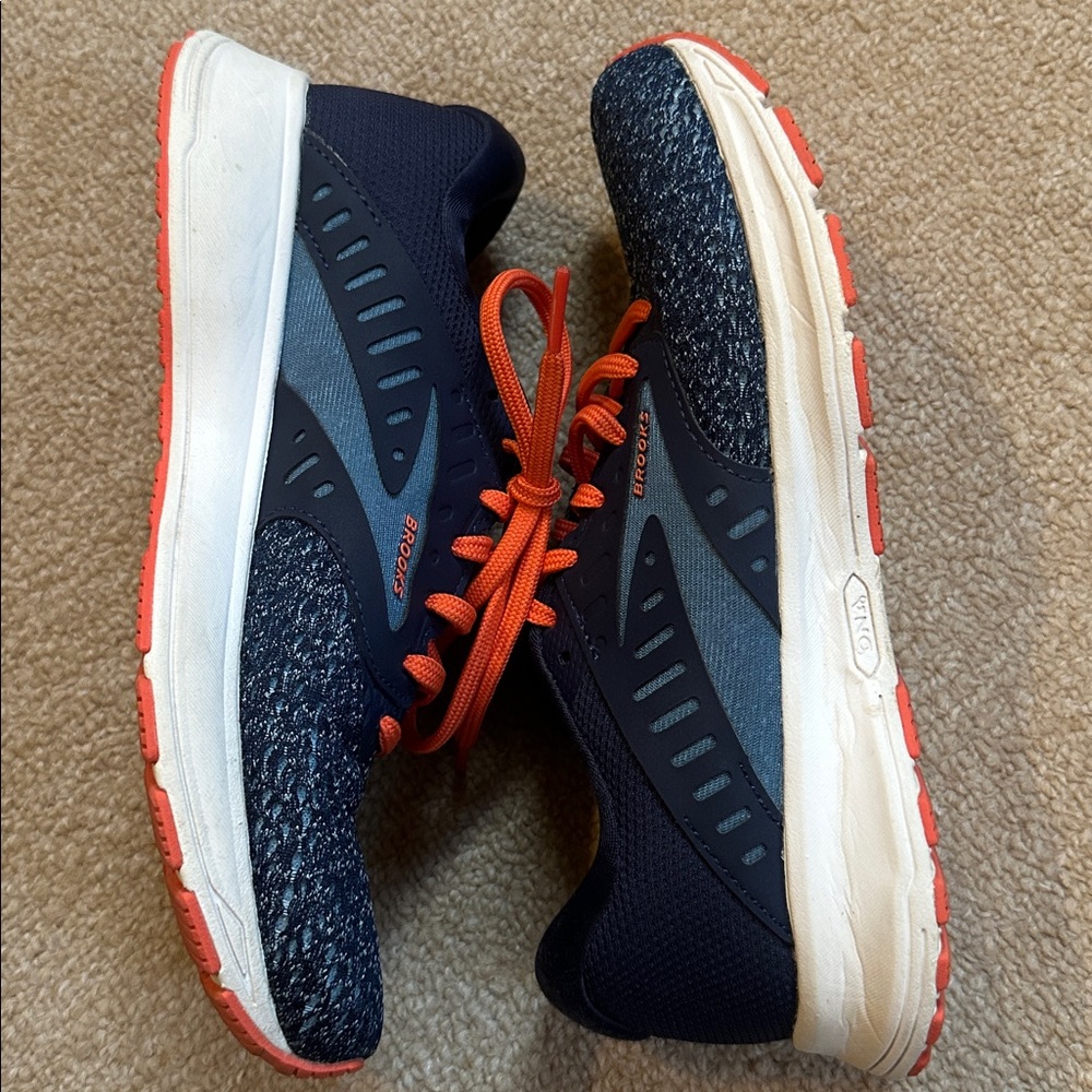 Brooks Size 6.5 womens sneakers tennis shoes Range 2 Neutral Cushion orange blue - Picture 6 of 14